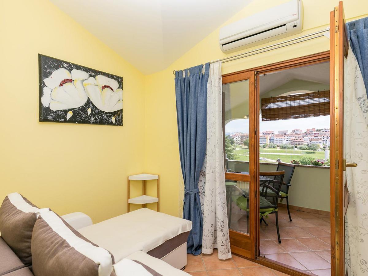 Apartments Nada Vrsar Bagian luar foto
